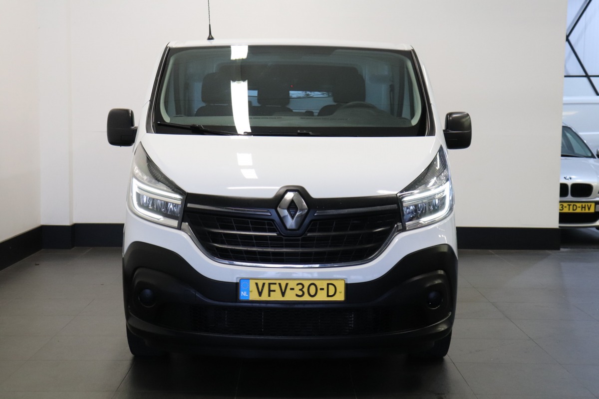 Renault Trafic 1.6 dCi EURO 6 - Airco - Cruise - PDC - Trekhaak - € 12.950,- Excl.