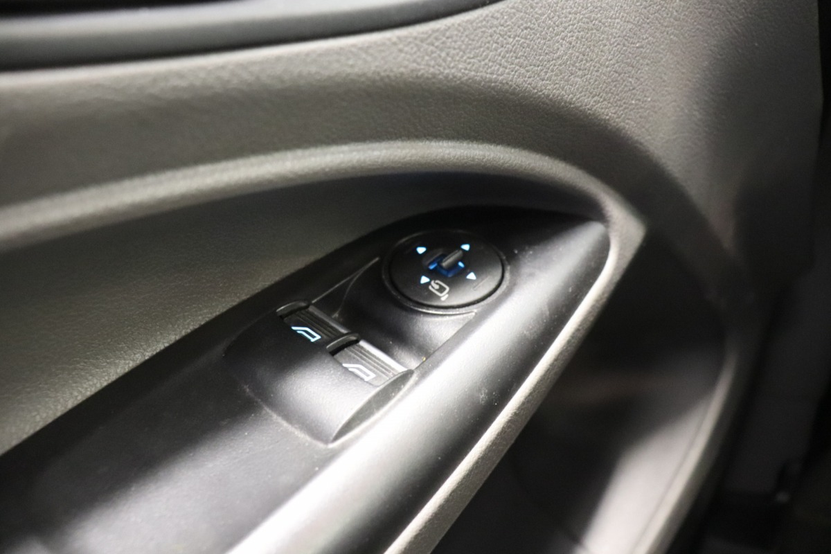 Ford Transit Connect 1.5 EcoBlue 120PK L2 Automaat - schakelt niet goed. - AC/Climate - Navi - Cruise - EURO 6 - € 9.950,- Excl.
