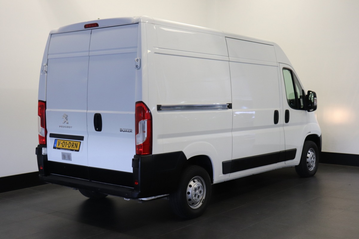 Peugeot Boxer 2.0 BlueHDI 130PK L2H2 EURO 6 - Airco - Navi - Cruise - € 14.950,- Excl.