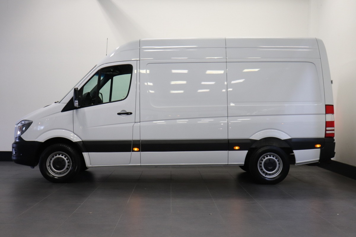 Mercedes-Benz Sprinter 316 CDI L2H2 - Airco - Cruise - Trekhaak - € 12.499.- Excl.