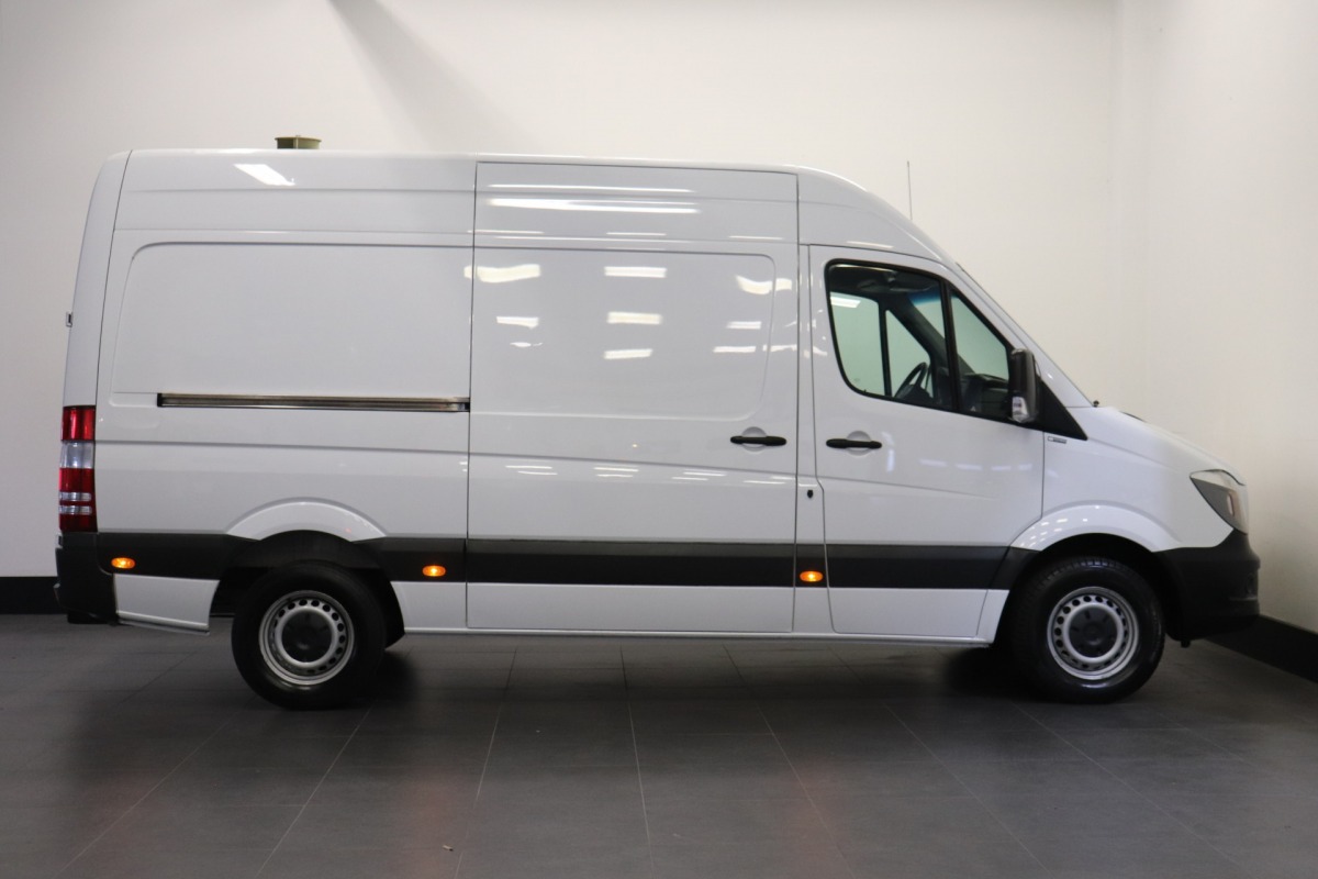 Mercedes-Benz Sprinter 316 CDI L2H2 - Airco - Cruise - Trekhaak - € 12.499.- Excl.