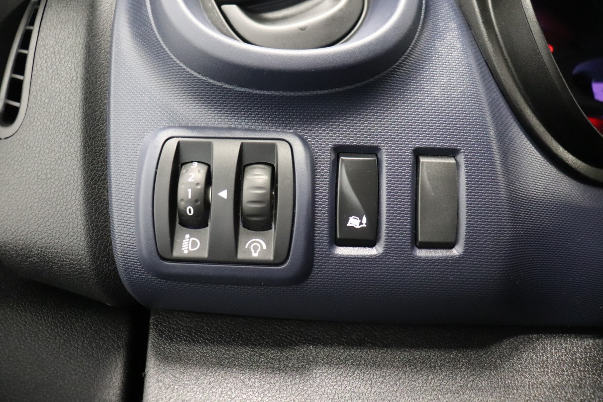 Opel Vivaro 1.6 CDTI 125PK EURO 6 - Airco - Navi - Cruise - € 8.499,- Excl.
