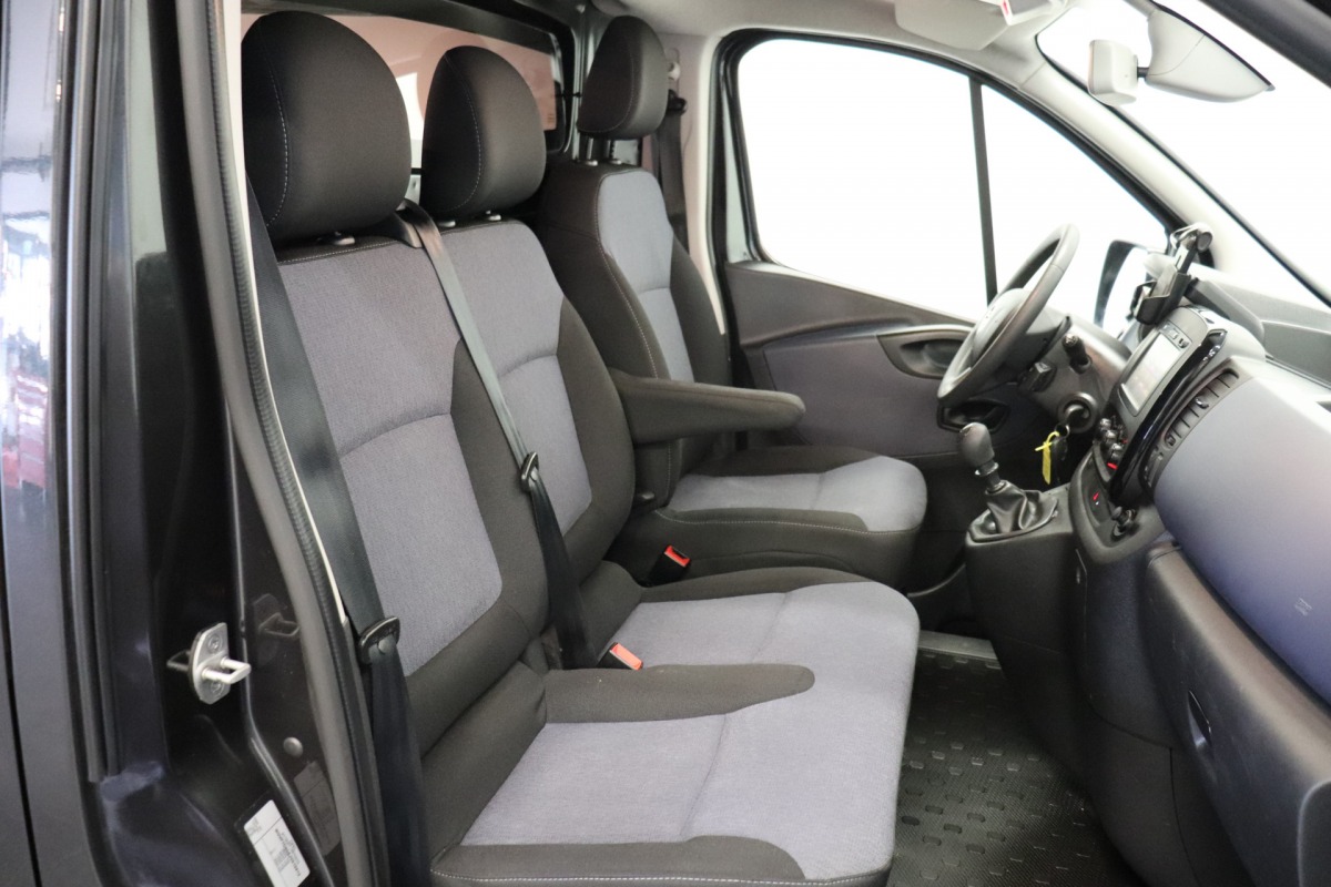 Opel Vivaro 1.6 CDTI 125PK EURO 6 - Airco - Navi - Cruise - € 8.499,- Excl.
