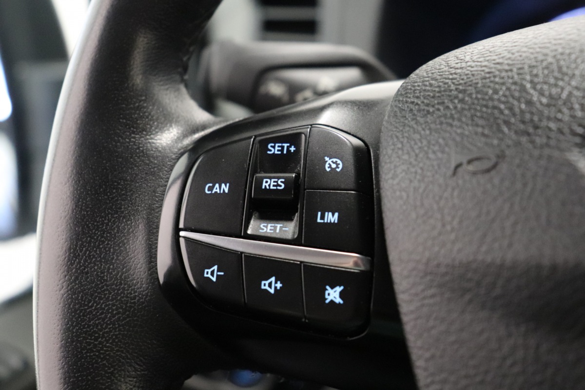 Ford Transit 2.0 TDCI 170PK Automaat L2H3 EURO 6 - Airco - Cruise - PDC - € 14.499,- Excl.
