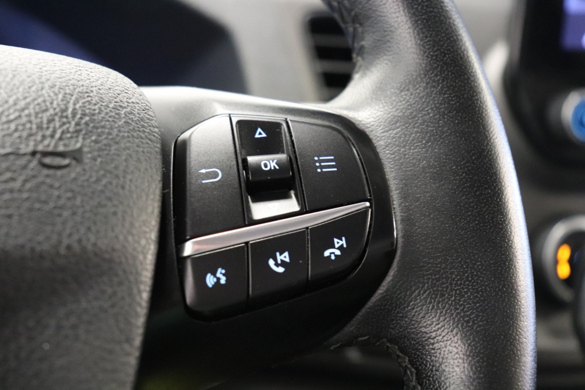 Ford Transit 2.0 TDCI 170PK Automaat L2H3 EURO 6 - Airco - Cruise - PDC - € 14.499,- Excl.