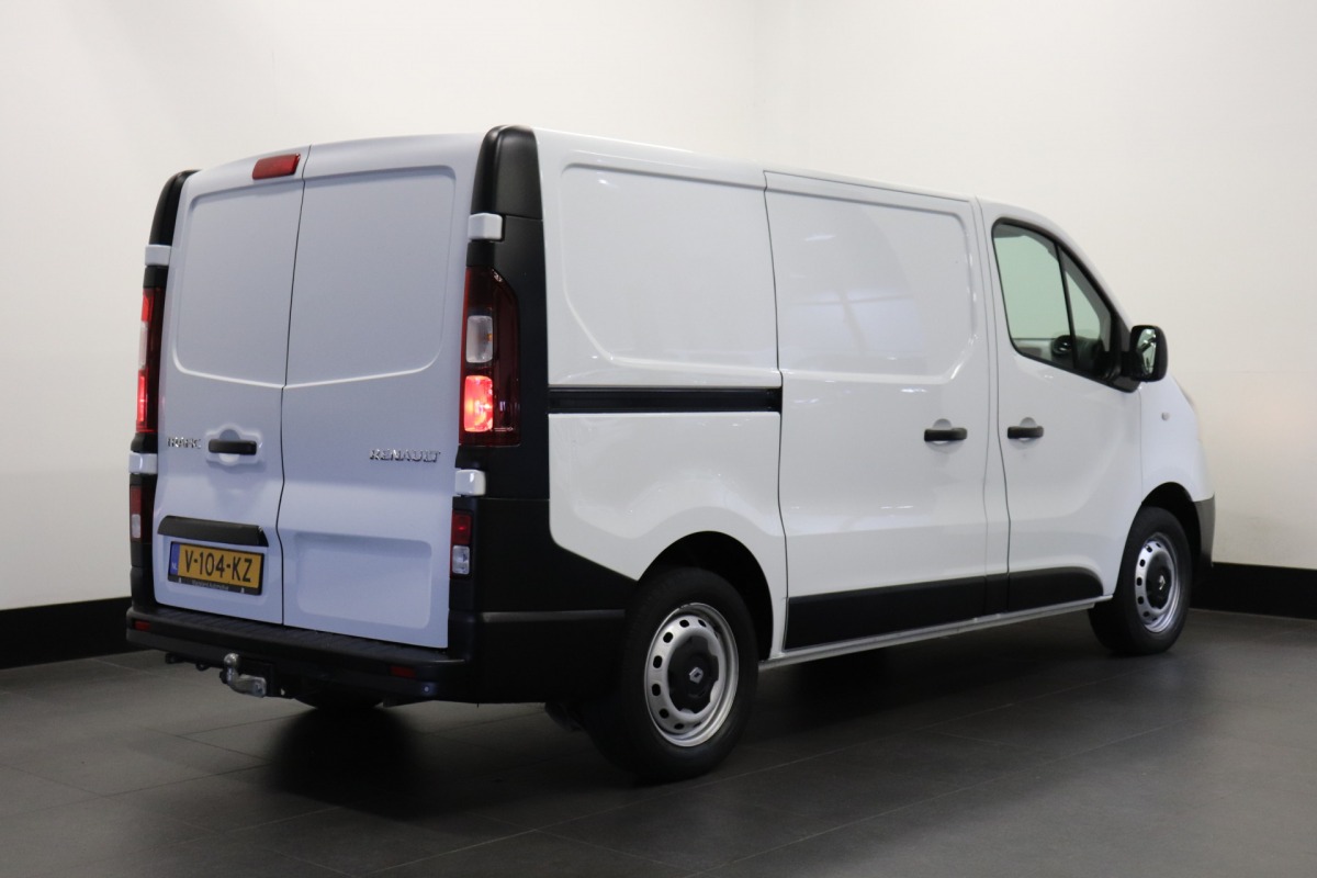 Renault Trafic 1.6 dCi EURO 6 - Airco - Cruise - PDC - € 9.950,- Excl.
