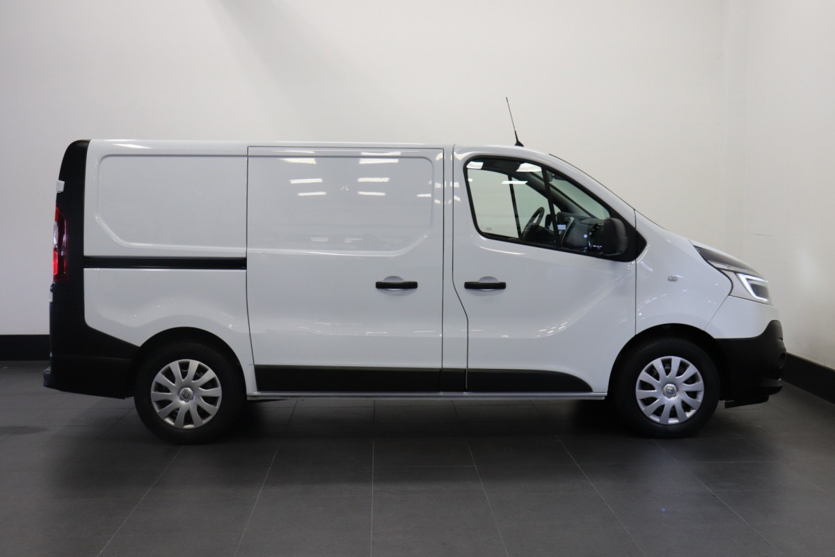 Renault Trafic 1.6 dCi EURO 6 - Airco - 2020 - PDC - € 11.499,- Excl.