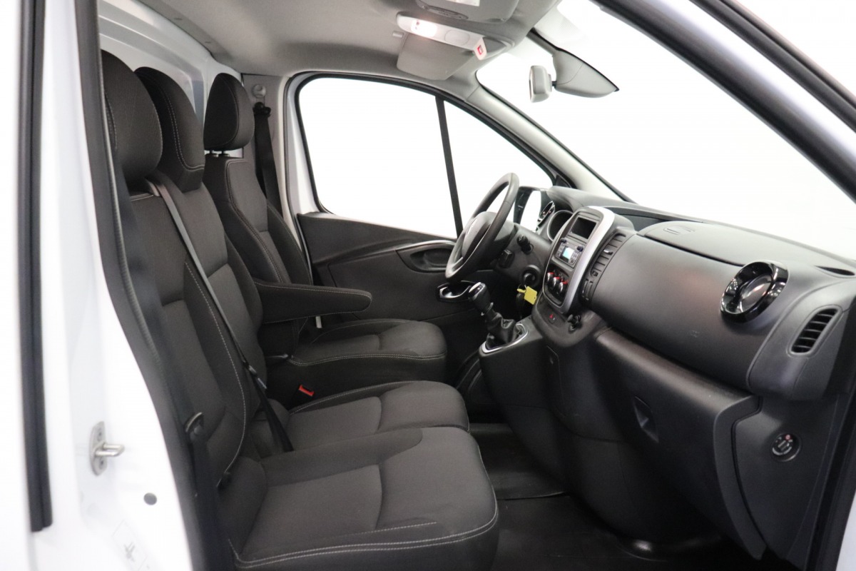 Renault Trafic 1.6 dCi EURO 6 - Airco - 2020 - PDC - € 11.499,- Excl.