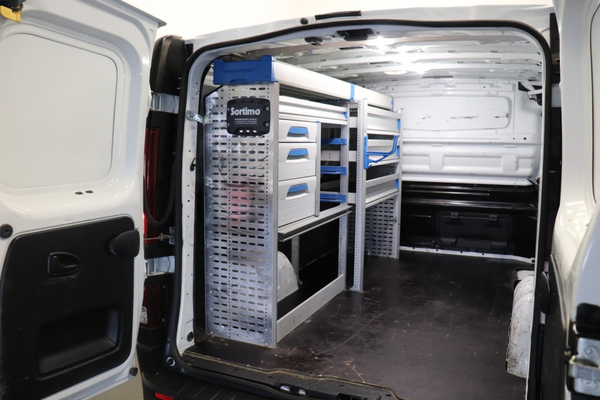 Renault Trafic 1.6 dCi EURO 6 - Airco - 2020 - PDC - € 11.499,- Excl.