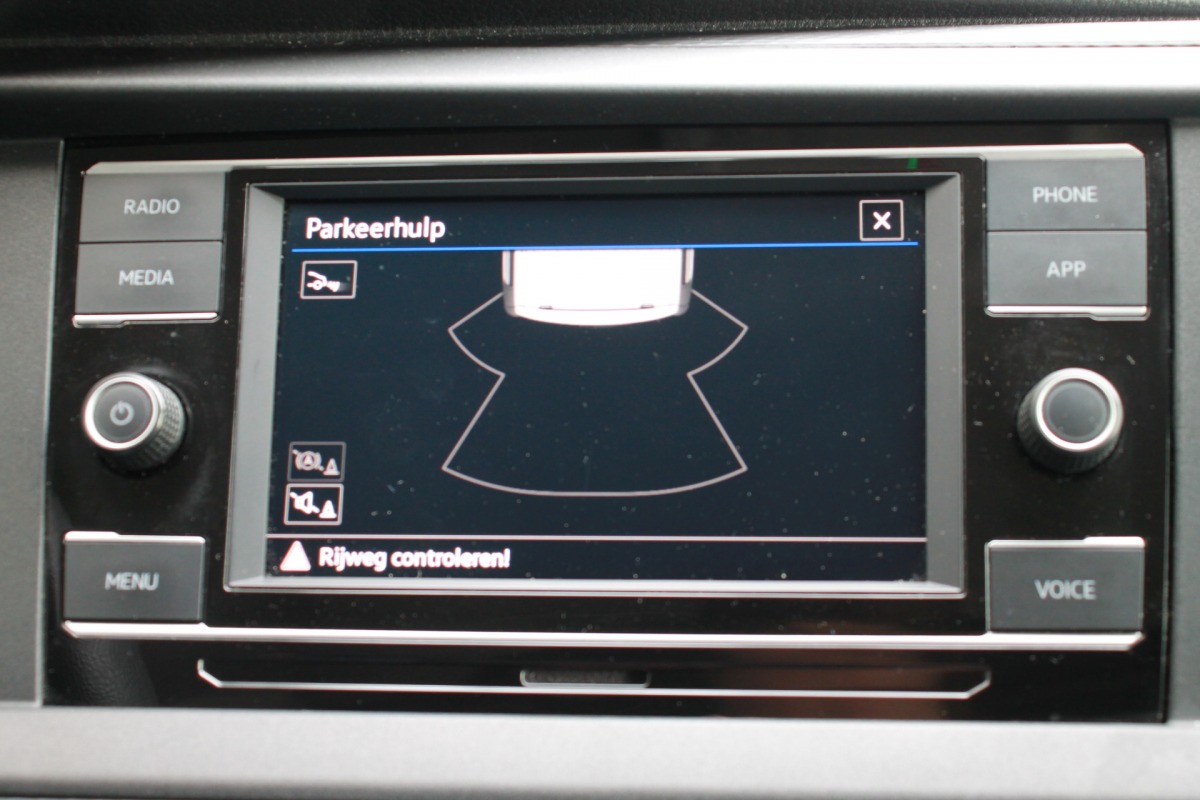 Volkswagen Transporter 2.0 TDI EURO 6 - Airco - PDC - Camera - € 16.900,- Excl.