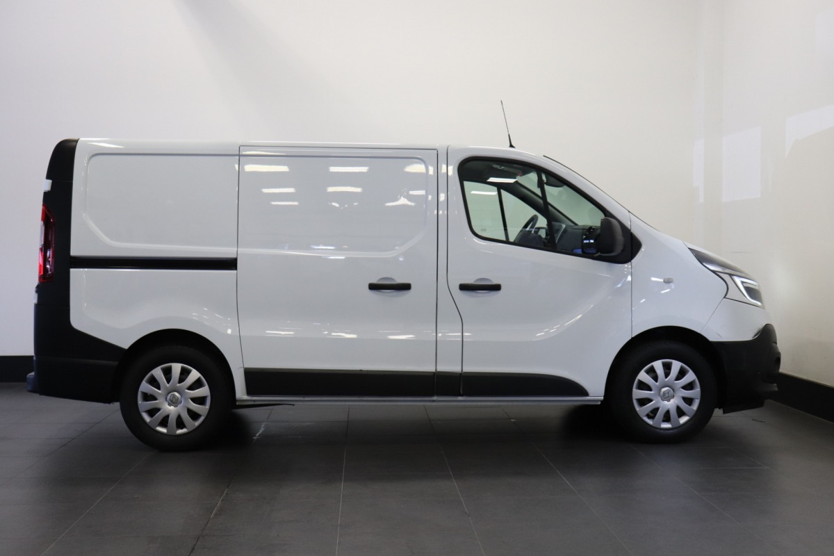 Renault Trafic Renault Trafic 1.6 dCi - EURO - Airco - Cruise - PDC - Camera - € 12.950,- Excl.