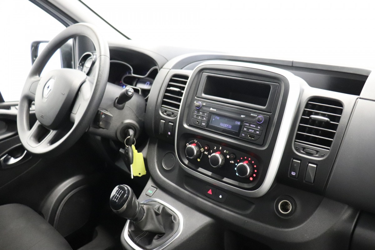 Renault Trafic Renault Trafic 1.6 dCi - EURO 6 - Airco  - PDC - Camera - € 11.499,- Excl.