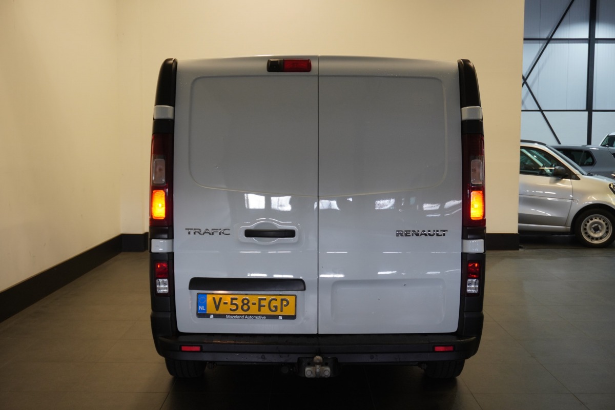 Renault Trafic Renault Trafic 1.6 dCi - EURO - Airco - Cruise - PDC - Camera - € 12.950,- Excl.