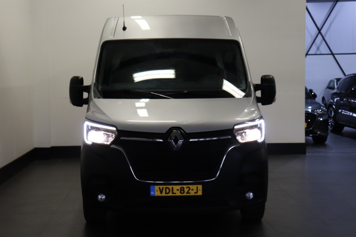 Renault Master 2.3 dCi 136PK L3H2 Dubbele Cabine - EURO 6 - Airco - Navi - Cruise - PDC - € 24.950,- Excl.