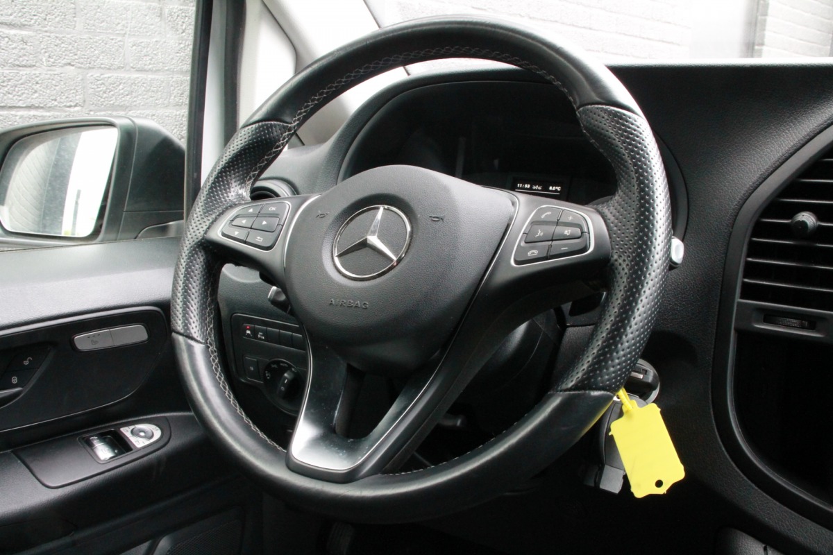 Mercedes-Benz Vito 114 CDI Lang Automaat EURO 6 - Airco - Navi - Cruise - Camera - € 18.900,- Excl