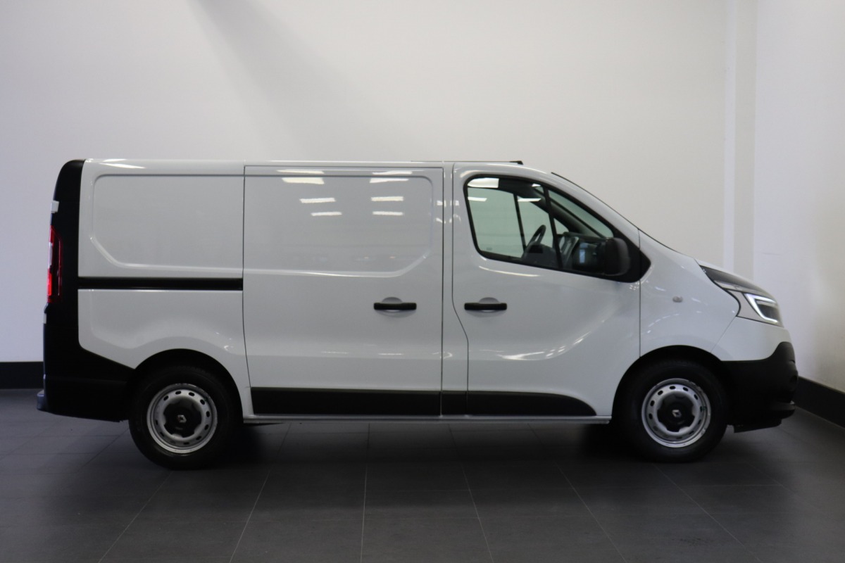 Renault Trafic 2.0 dCi 145PK EURO 6 - AC/climate - Navi - Cruise - € 11.950 ,- Excl.