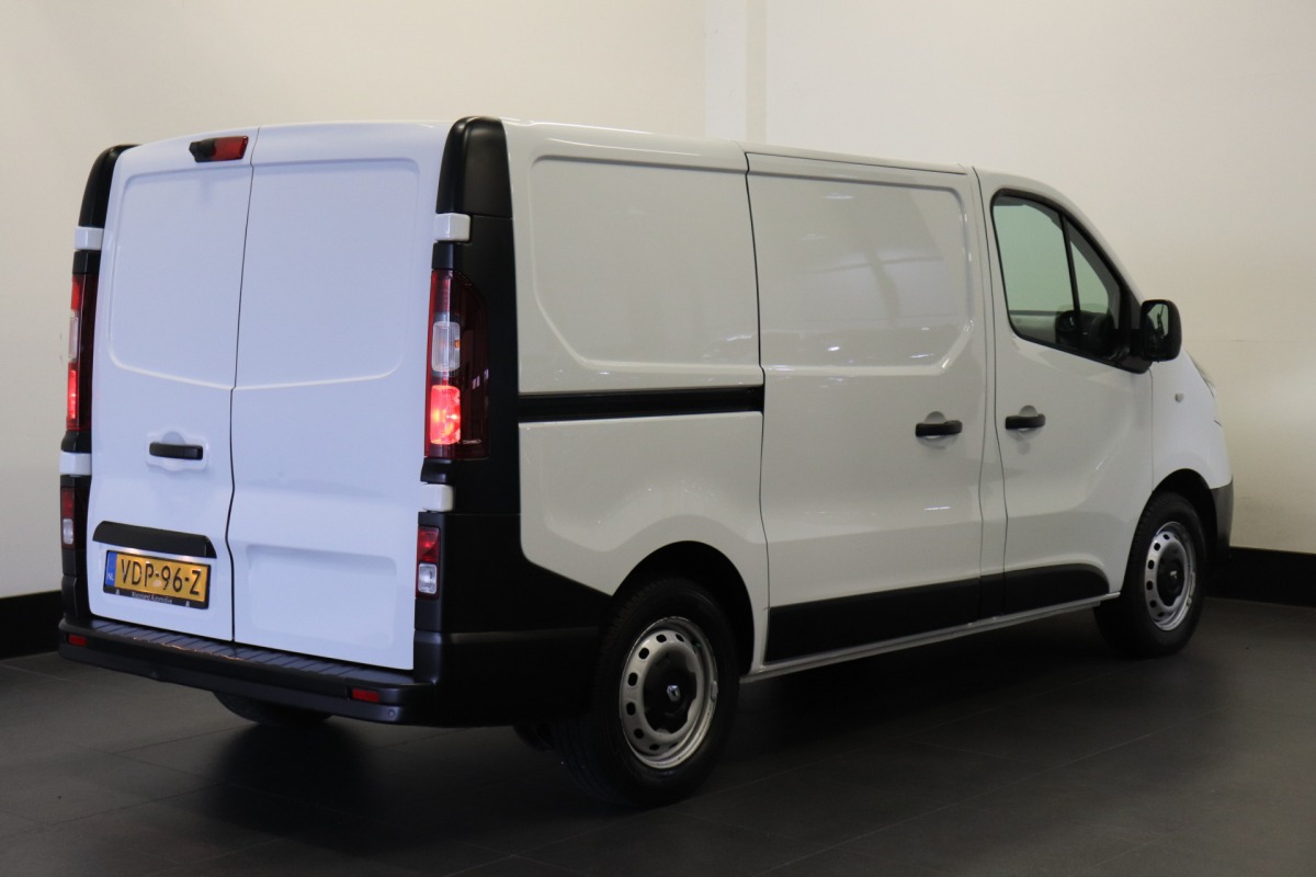 Renault Trafic 2.0 dCi 145PK EURO 6 - AC/climate - Navi - Cruise - € 11.950 ,- Excl.