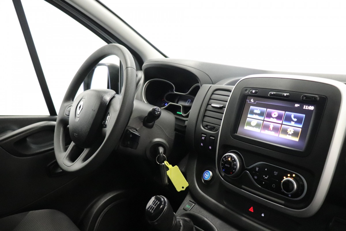 Renault Trafic 2.0 dCi 145PK EURO 6 - AC/climate - Navi - Cruise - € 11.950 ,- Excl.