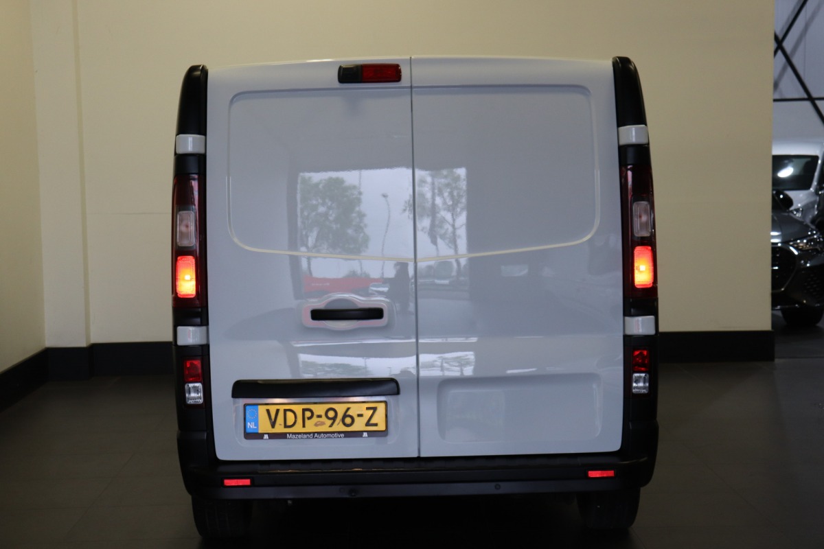 Renault Trafic 2.0 dCi 145PK EURO 6 - AC/climate - Navi - Cruise - € 11.950 ,- Excl.