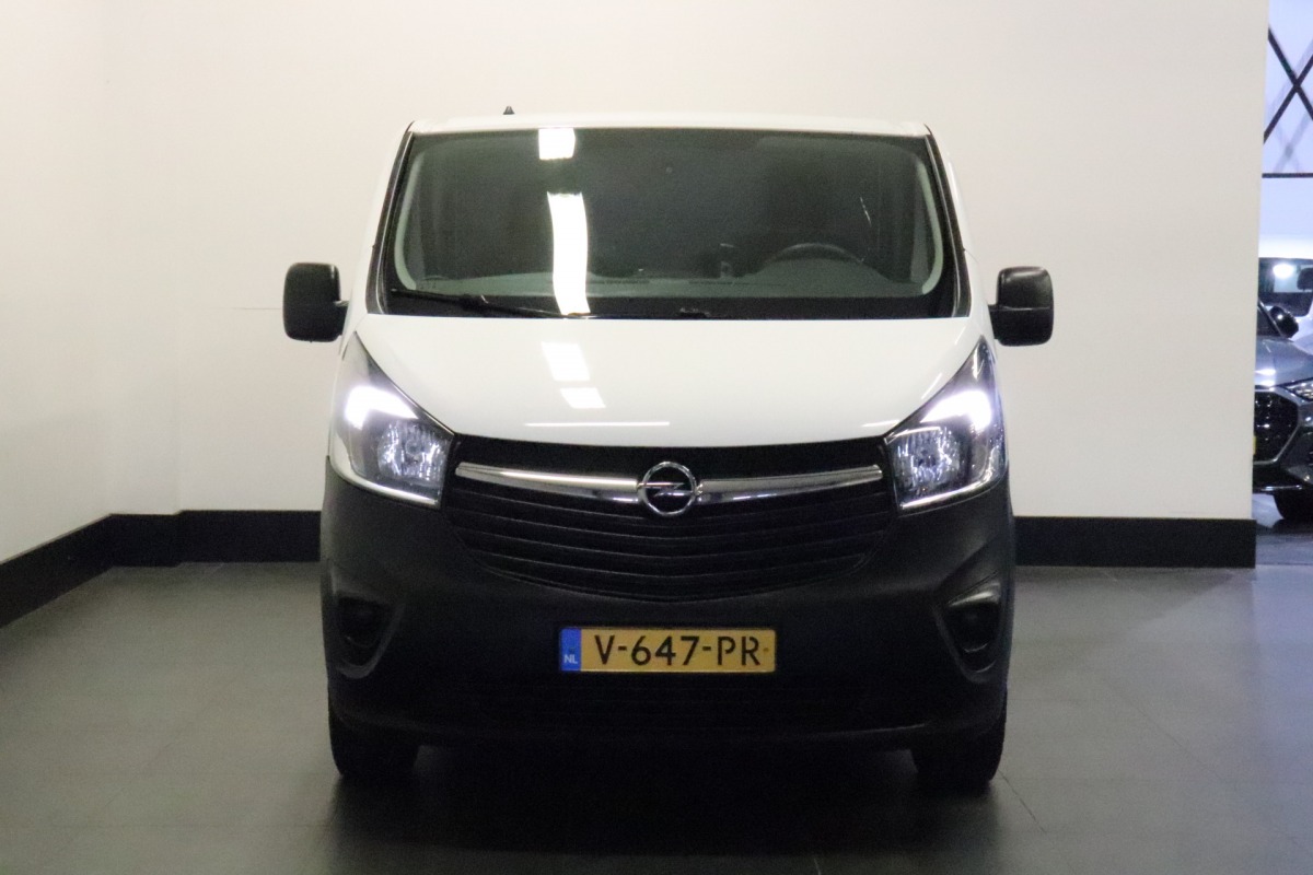 Opel Vivaro 1.6 CDTI 120PK EURO 6 - Airco - Navi - Cruise - € 9.900,- Excl.