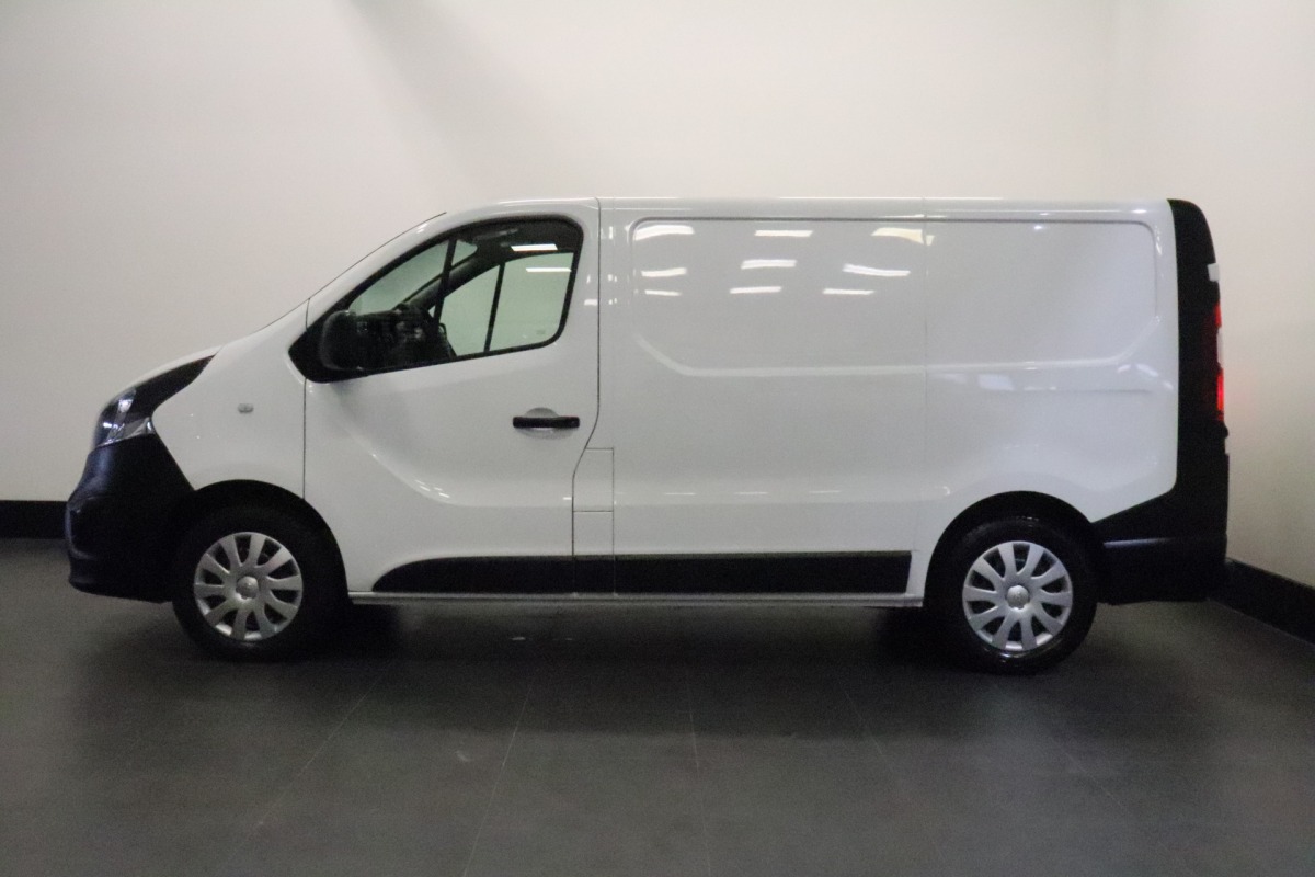 Opel Vivaro 1.6 CDTI 120PK EURO 6 - Airco - Navi - Cruise - € 9.900,- Excl.