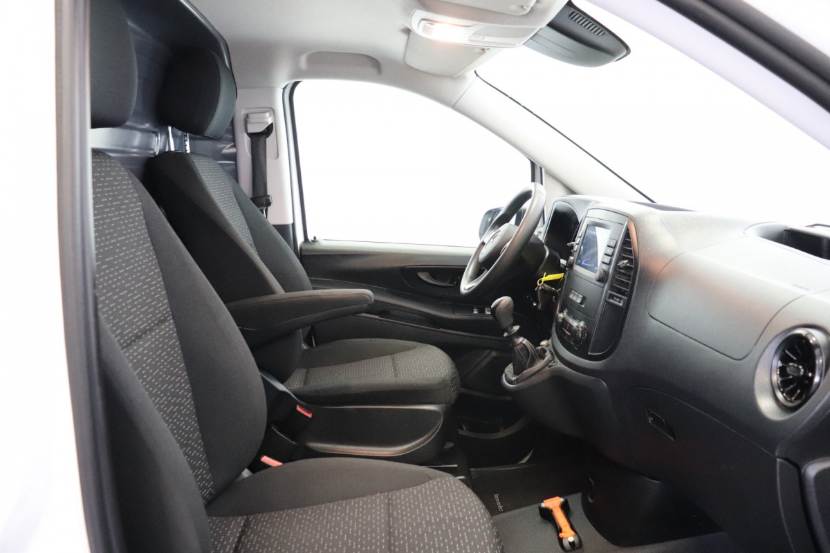 Mercedes-Benz Vito 116 CDI Lang EURO 6 - Airco - Navi - Cruise - € 16.900,- Excl.