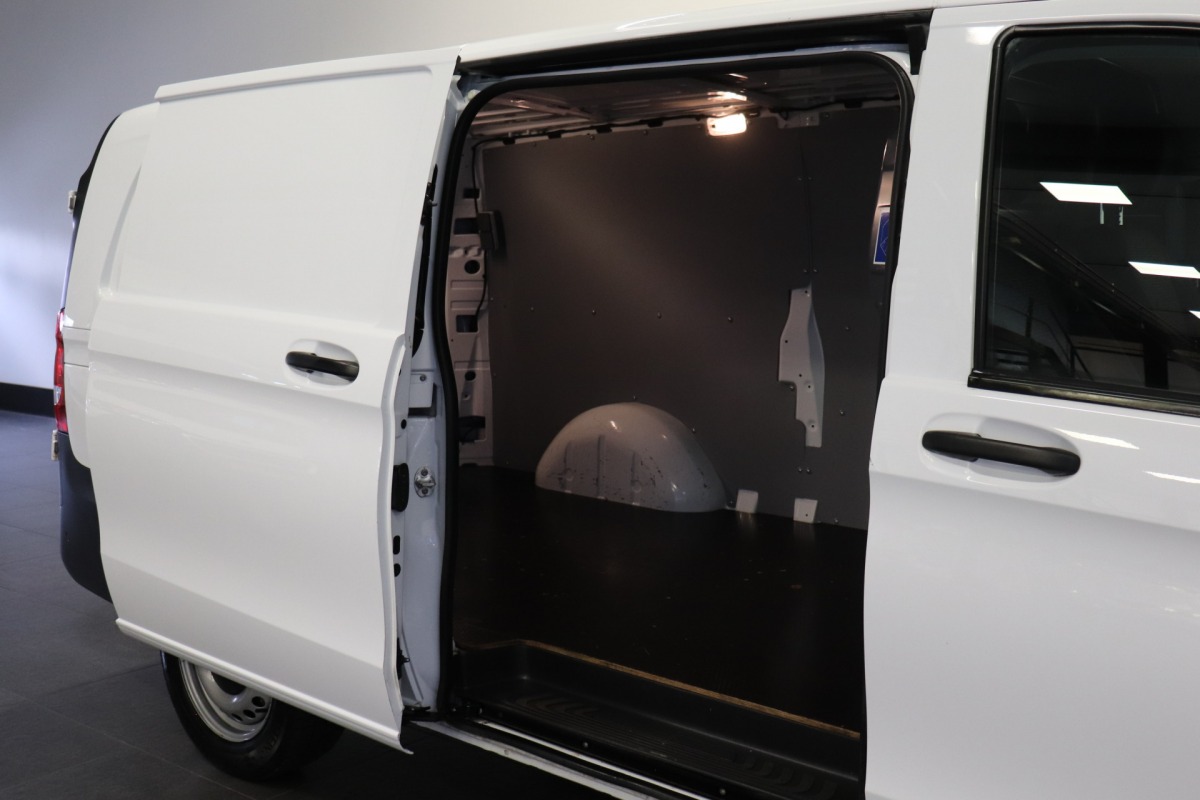 Mercedes-Benz Vito 116 CDI Lang XL - EURO 6 - Airco - Navi - Cruise - € 15.900,- Excl.