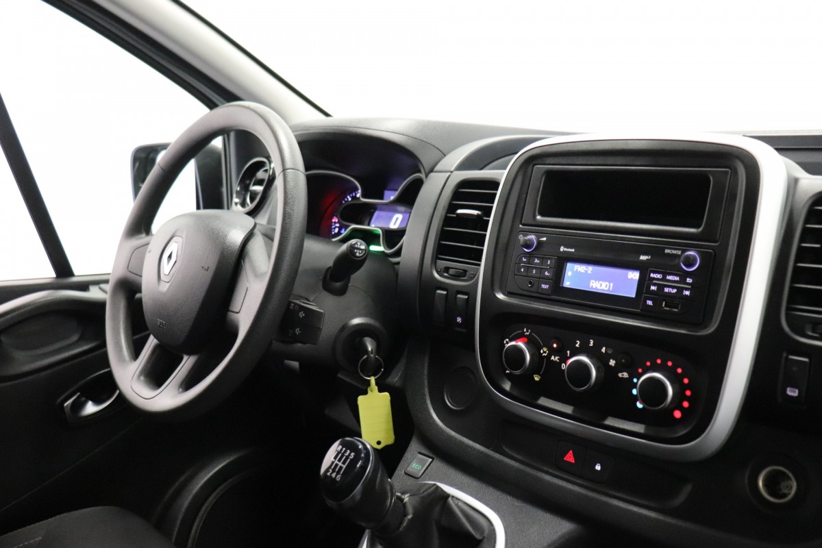 Renault Trafic 1.6 dCi EURO 6 - Airco - Camera - PDC - € 10.950,- Excl.