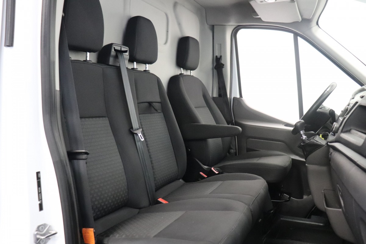 Ford Transit 2.0 TDCI 130PK L3H2 EURO 6 - Airco - Cruise - PDC - € 16.950,- Excl.