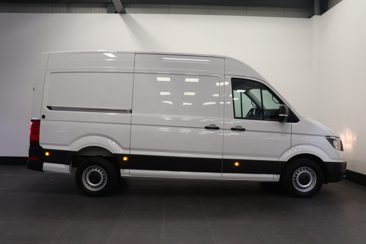 Volkswagen Crafter 2.0 TDI 177PK L3H3 - EURO 6 - Airco - Navi - Cruise - € 17.900,- Excl.
