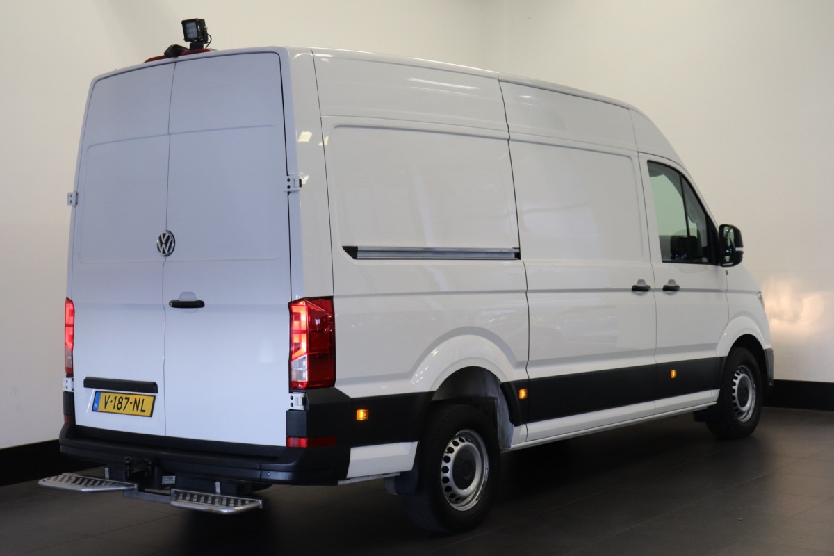 Volkswagen Crafter 2.0 TDI L3H3 177PK EURO 6 - Airco - Cruise - Navi - €16.900,- Excl.