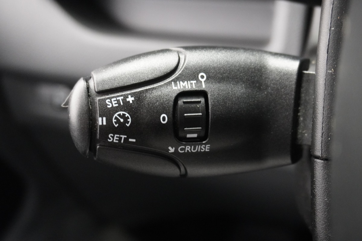 Opel Vivaro 1.5 CDTI L3 - EURO 6 - Airco - Navi - Cruise - € 13.950,- Excl.