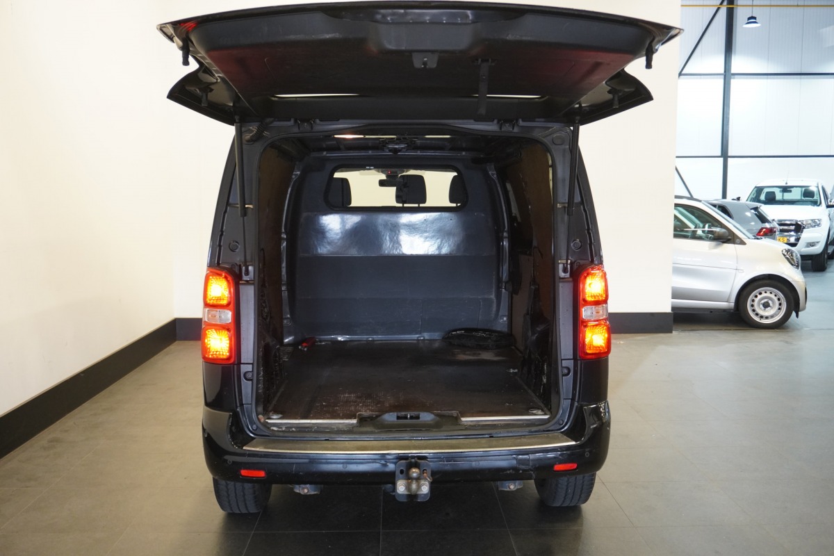 Peugeot Expert 2.0 BlueHDI 177PK Automaat EURO 6 - Airco - Cruise - Camera - € 16.900,- Excl.