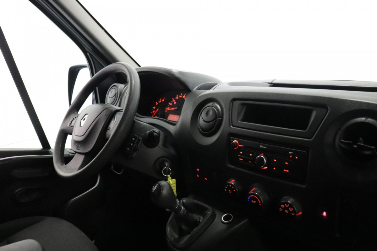 Renault Master 2.3 dCi 130PK L2H2 - EURO 6 - Airco - Navi - Cruise - € 13.950,- Excl.