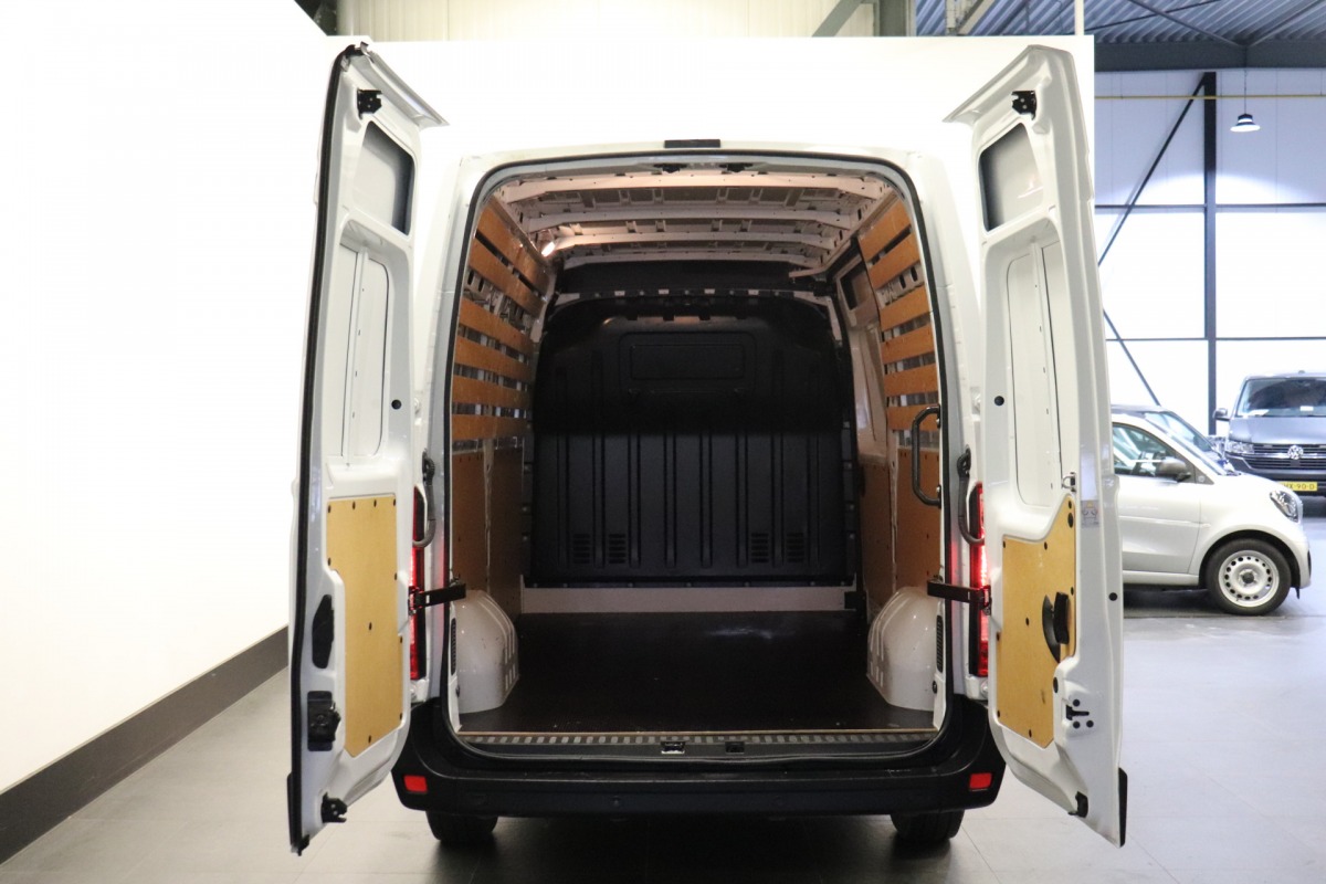 Opel Movano 2.3 Turbo 136PK L2H2 EURO 6 - AC/climate - Cruise - PDC - € 20.900,- Excl.