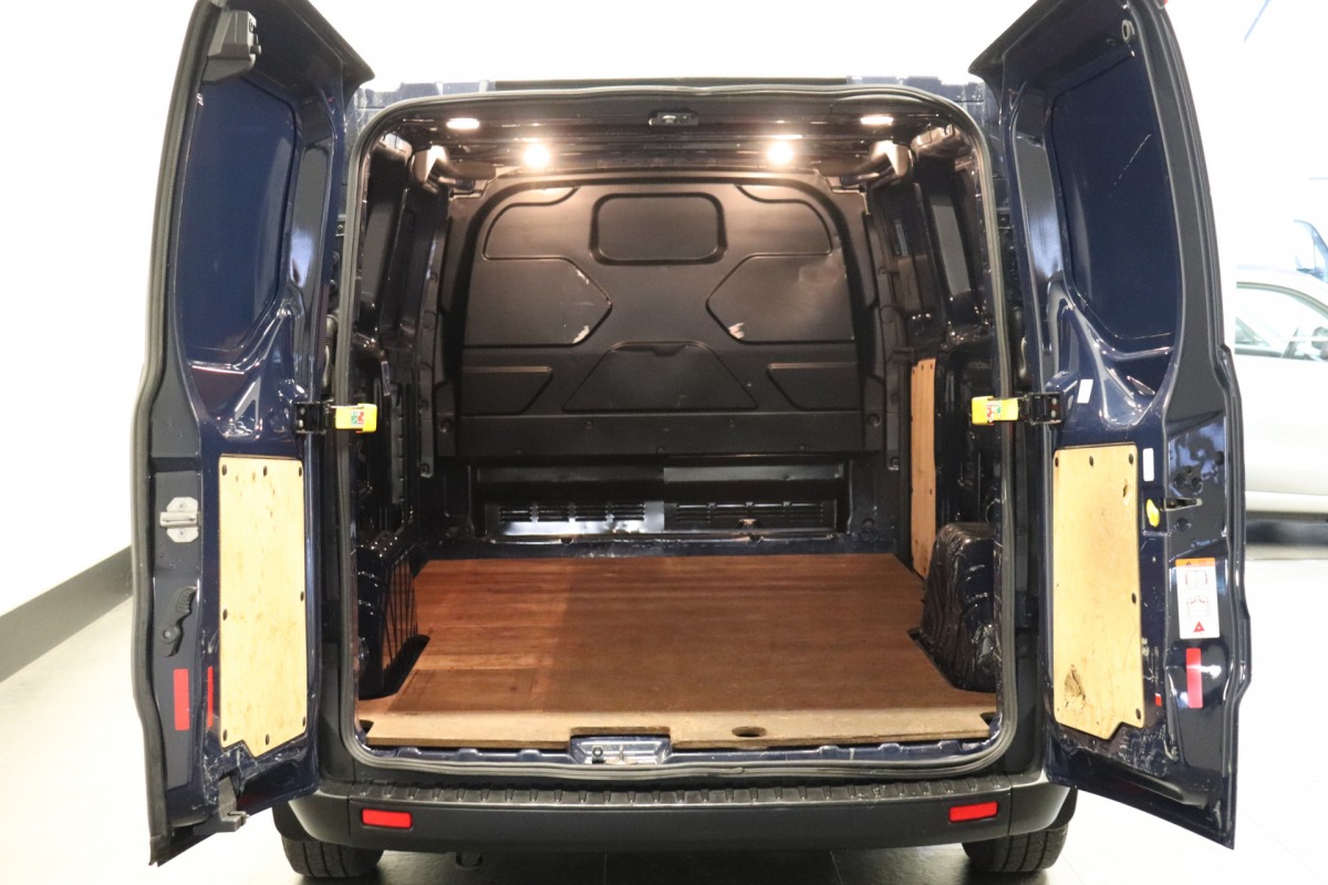 Ford Transit Custom 2.0 TDCI L2 EURO 6 - Airco - Start/Stop - € 14.950,- Excl.