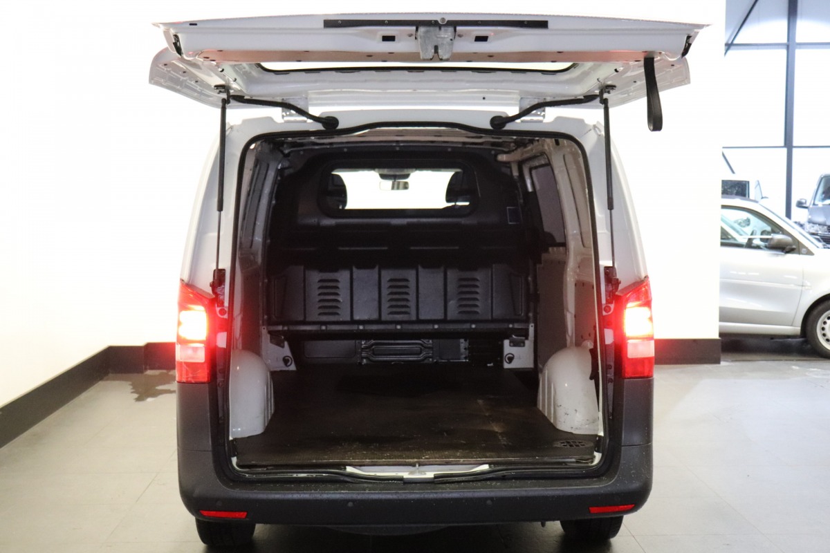 Mercedes-Benz Vito 114 CDI Lang Automaat EURO 6 - Airco - Cruise - PDC - € 16.900,- Excl.