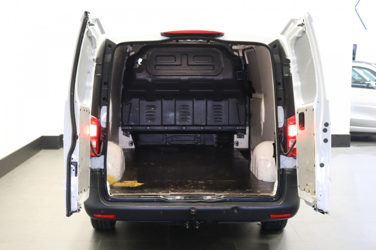 Mercedes-Benz Vito 116 CDI XL EURO 6 - Airco - Navi - Cruise - € 17.950,- Excl.