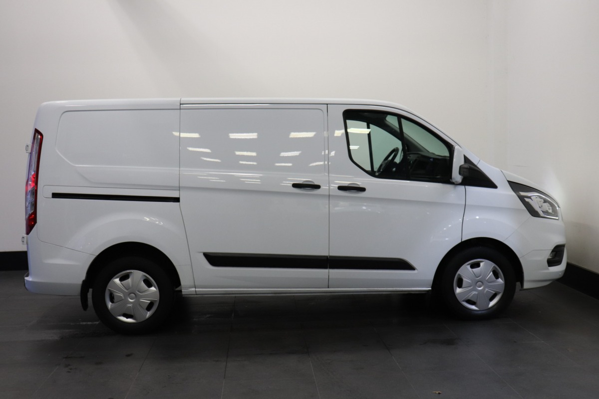 Ford Transit Custom 2.0 TDCI 130PK Automaat EURO 6 - Airco - Cruise - PDC - € 15.900,- Excl.