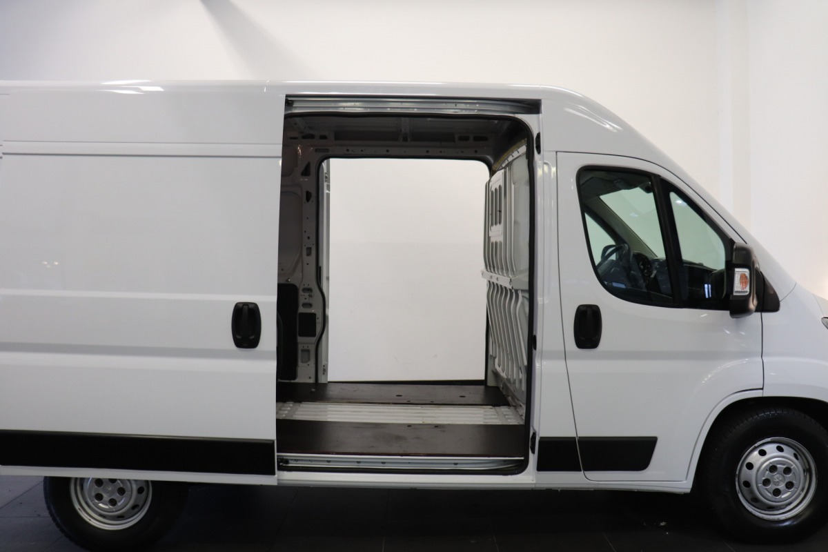 Peugeot Boxer 2.2 BlueHDi 165PK L2H2 EURO 6 - Airco - Cruise - Navi - € 13.950,- Excl.