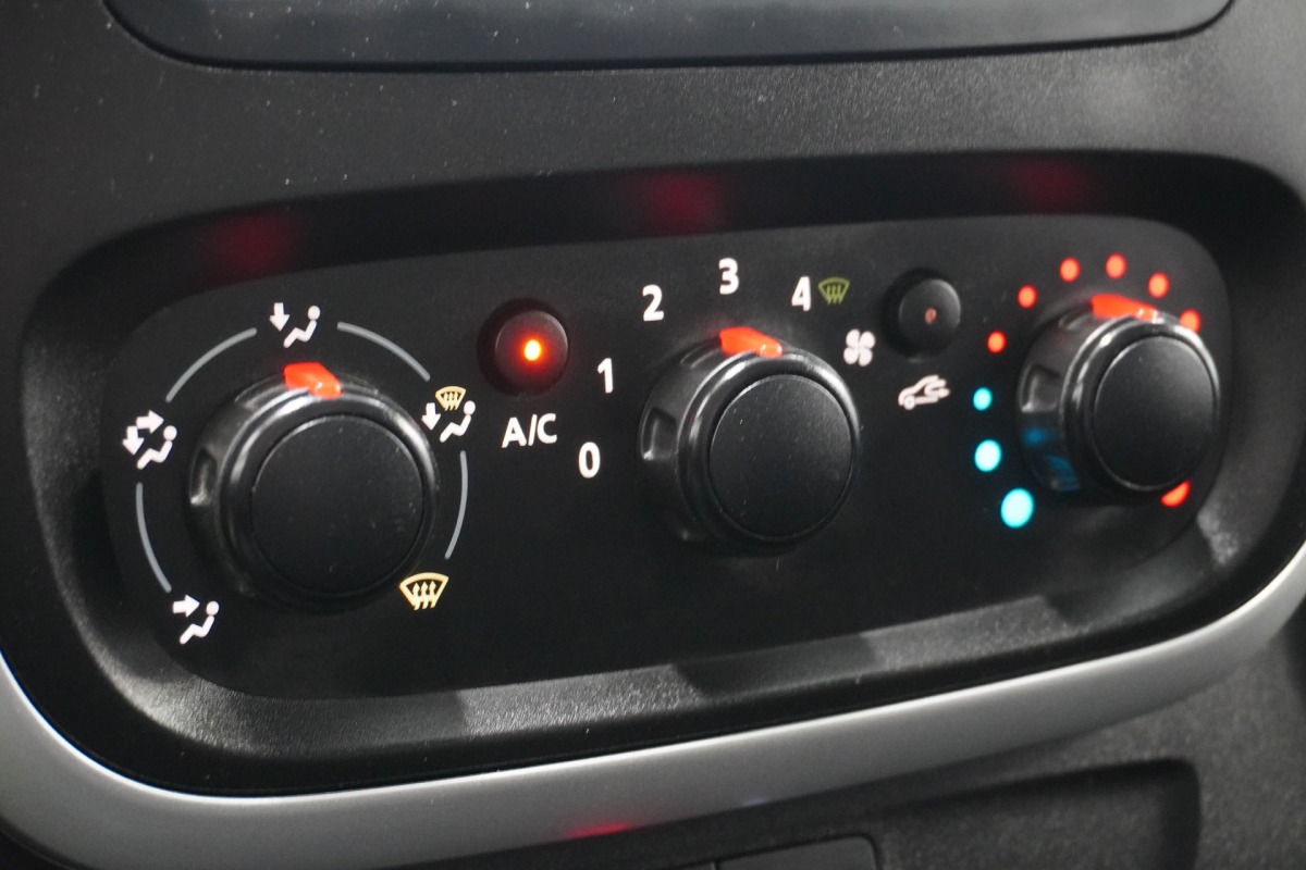 Renault Trafic 1.6 dCi 125PK EURO 6 - Airco - Navi - Cruise - € 12.499,- Excl.