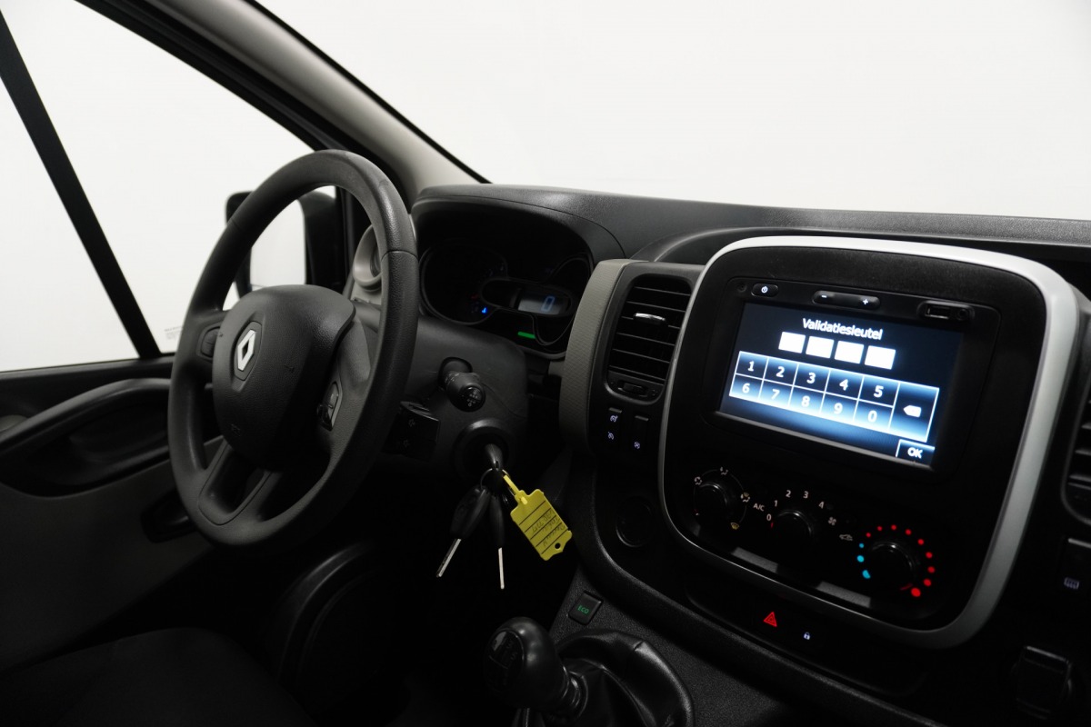 Renault Trafic 1.6 dCi 125PK EURO 6 - Airco - Navi - Cruise - € 12.499,- Excl.