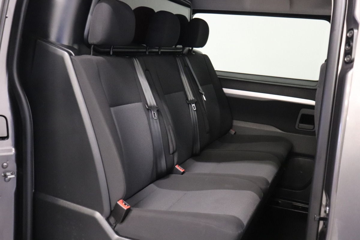Peugeot Expert 2.0 BlueHDI 120PK Dubbele Cabine - EURO 6 - Airco - Cruise - € 14.950,- Excl.