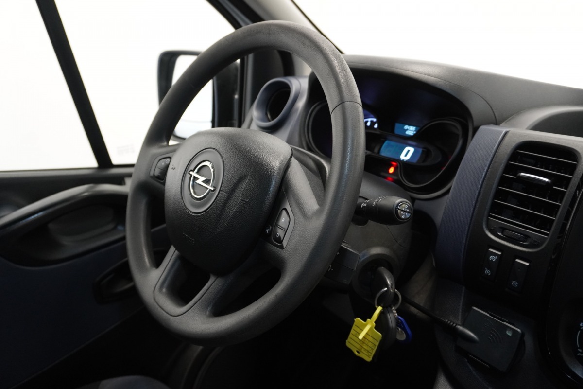 Opel Vivaro 1.6 CDTI 145PK EURO 6 - Airco - Navi - Cruise - € 9.950, Excl.