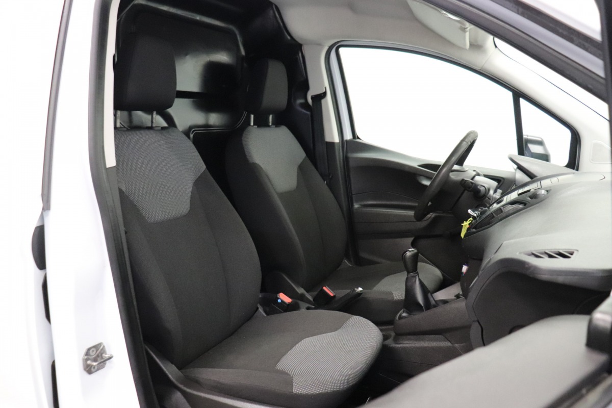 Ford Transit Courier 1.0 100PK 2x Schuifdeur BENZINE - Airco - Trekhaak - € 9.900,- Excl.