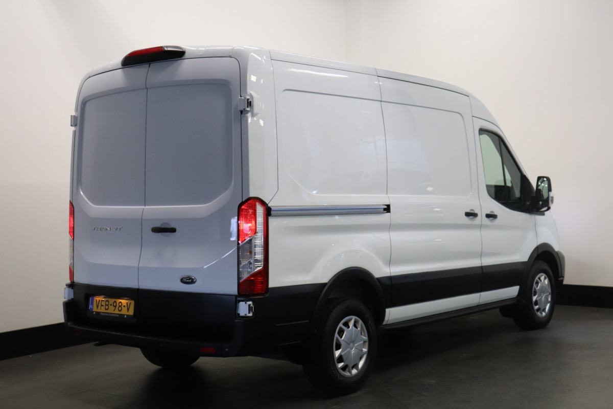 Ford Transit 2.0 TDCI 130PK L2H2 - EURO 6 - Airco - Cruise - PDC - € 17.900,- Excl.