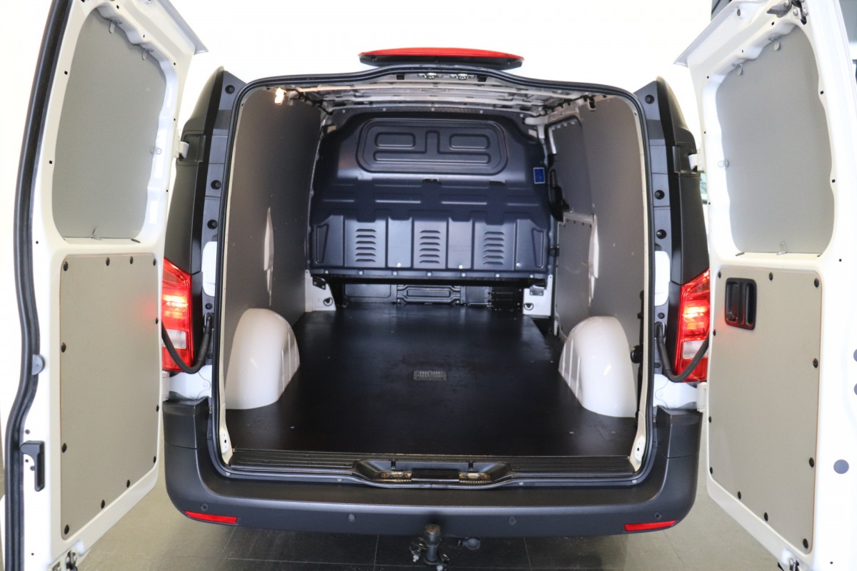 Mercedes-Benz Vito 116 CDI Lang EURO 6 - Airco - Navi - Cruise - € 17.950, Excl.