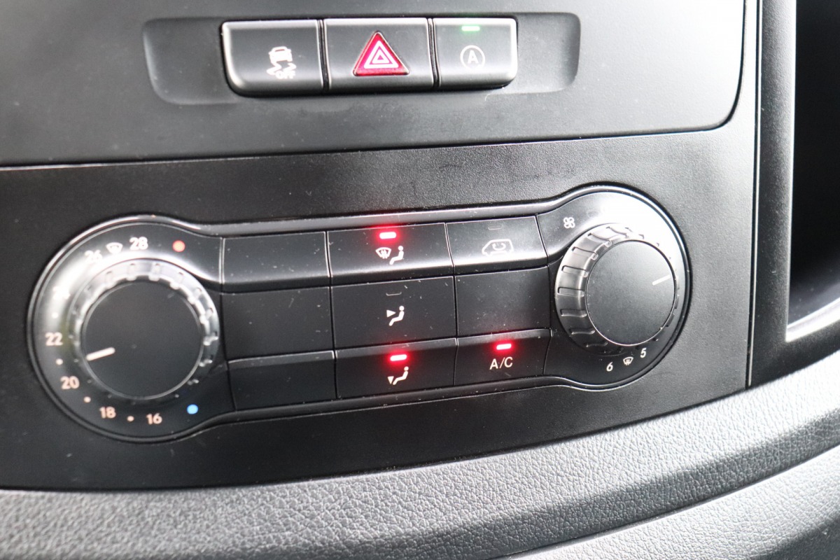 Mercedes-Benz Vito 116 CDI Lang EURO 6 - Airco - Navi - Cruise - € 17.950, Excl.