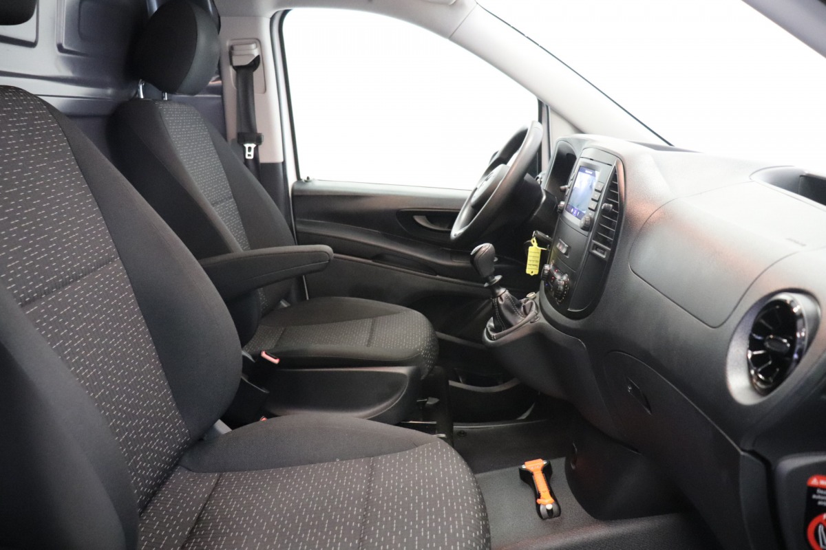 Mercedes-Benz Vito 116 CDI Lang EURO 6 - Airco - Navi - Cruise - € 17.950, Excl.