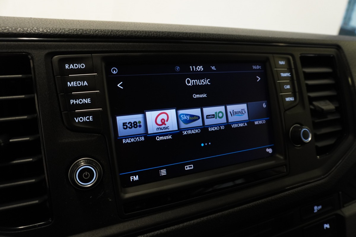 Volkswagen Crafter 2.0 TDI L4H3 Dubbele Cabine EURO 6 - Airco - Navi - Cruise - € 22.950,- Excl.
